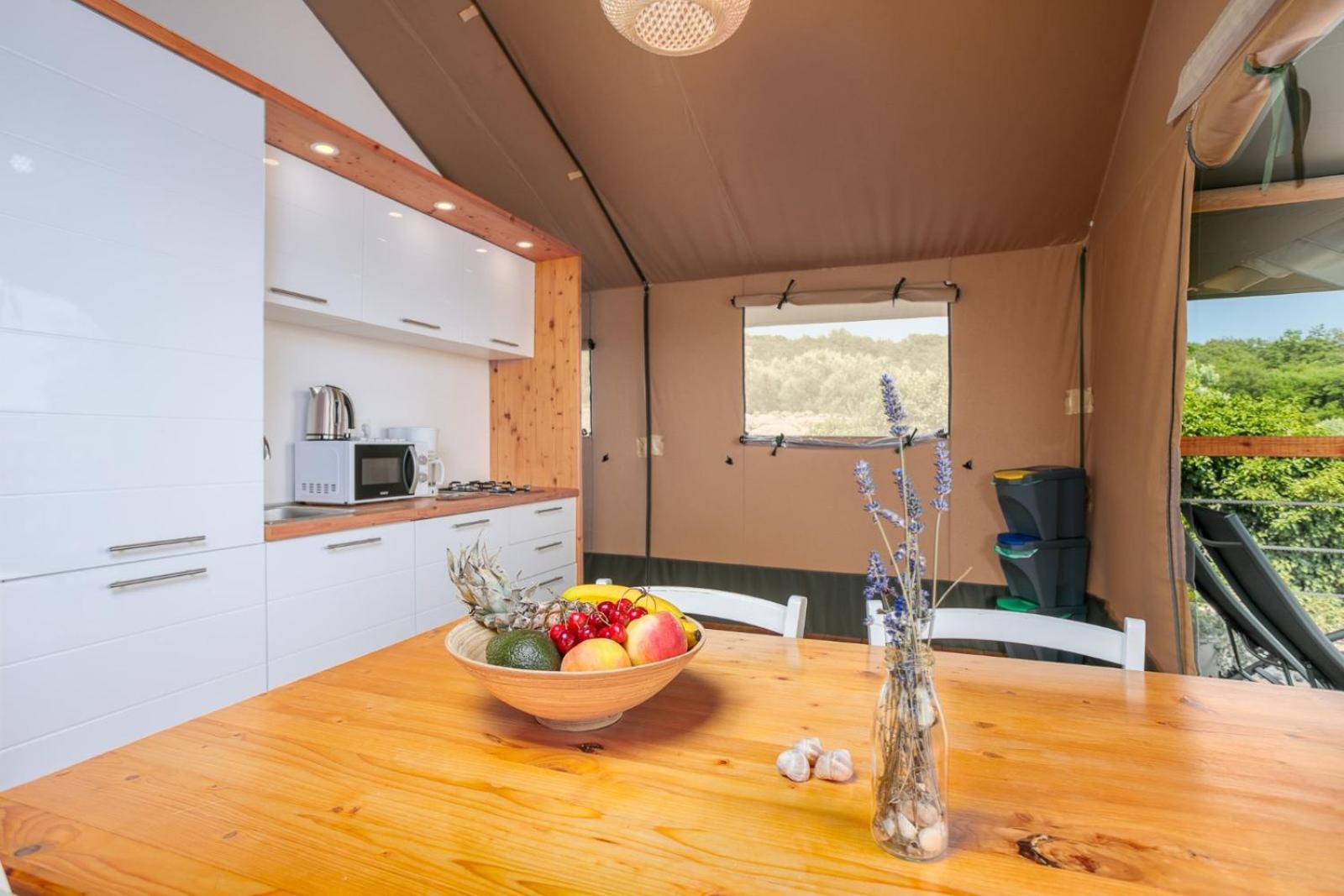 Prima Insula Glamping Hotel Brusici Luaran gambar